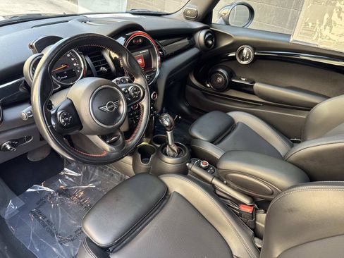 Used 2019 MINI Cooper S w/ Signature Upholstery Package FWD image 8