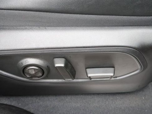 Used 2024 Jeep Grand Cherokee Overland image 41