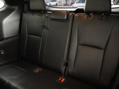 Used 2021 Toyota Highlander XSE AWD/4WD image 10