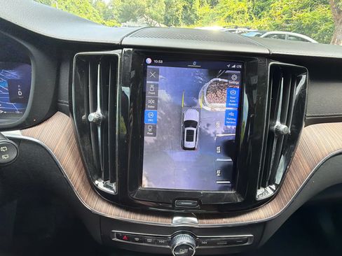 Certified 2023 Volvo XC60 B5 Ultimate w/ Climate Package FWD image 28