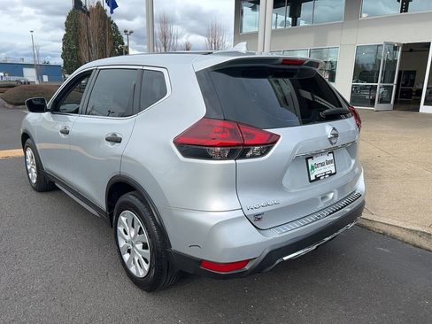 Used 2019 Nissan Rogue S FWD image 14