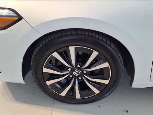 Used 2022 Honda Civic EX-L image 8