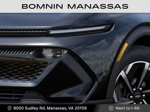 New 2026 Chevrolet Equinox EV LT image 10