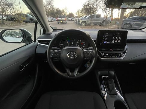 Used 2024 Toyota Corolla LE image 11