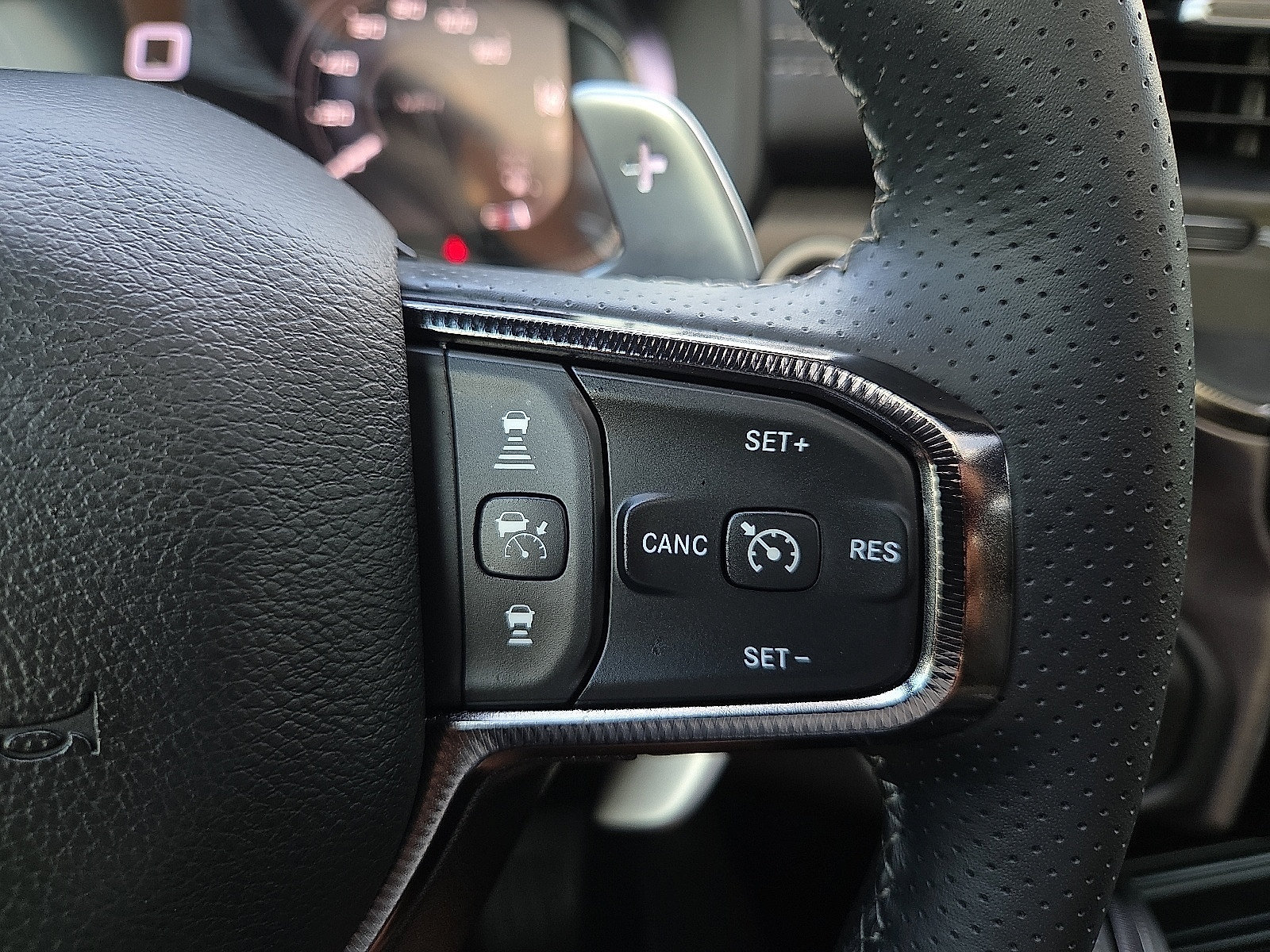 Used 2024 RAM 1500 TRX w/ TRX Level 2 Equipment Group AWD/4WD image 18
