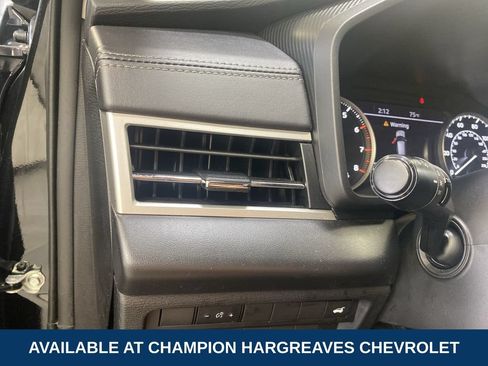 Used 2024 Mitsubishi Outlander SE AWD/4WD image 23