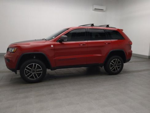 Used 2020 Jeep Grand Cherokee Trailhawk w/ Trailhawk Luxury Group image 2