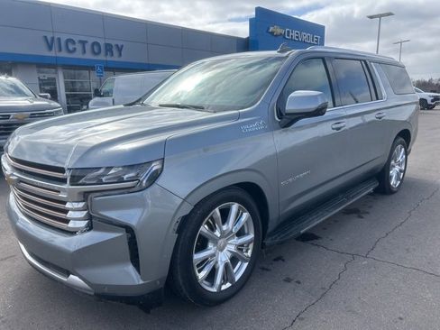 Used 2024 Chevrolet Suburban High Country w/ Advanced Technology Package image 1