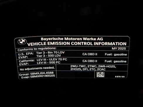 Used 2025 BMW 760i xDrive w/ Executive Package image 39