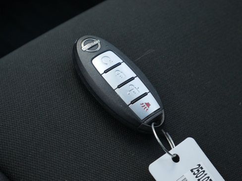 Certified 2023 Nissan Frontier PRO-4X w/ Pro Convenience Package image 30