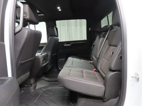 Used 2024 Chevrolet Silverado 2500 High Country w/ High Country Premium Package AWD/4WD image 13