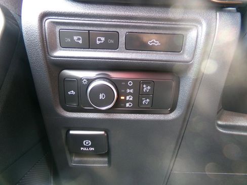 Used 2022 Ford F150 XLT w/ Equipment Group 302A High AWD/4WD image 14