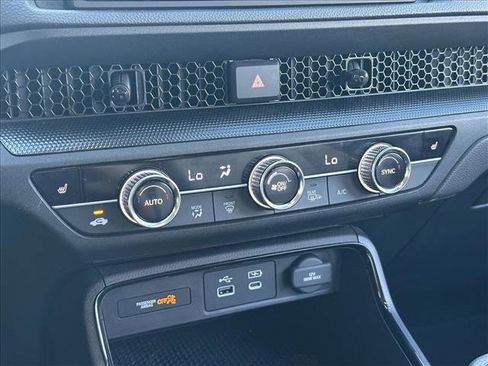 Used 2023 Honda CR-V EX image 15