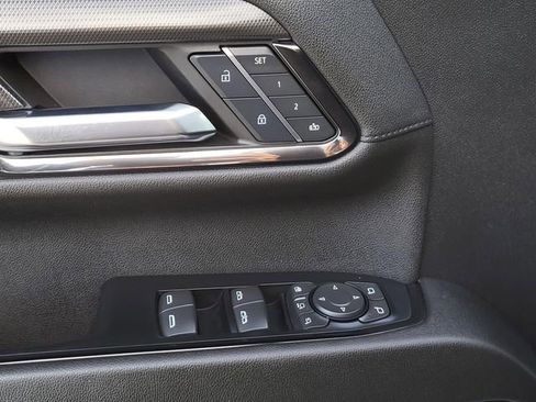 Used 2024 GMC Sierra 2500 AT4 w/ AT4 Premium Plus Package image 15