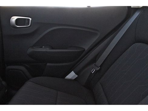 Used 2026 Hyundai Venue SE FWD image 13