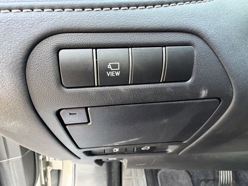 Used 2018 Lexus LS 500 w/ Interior Upgrade Package RWD image 15