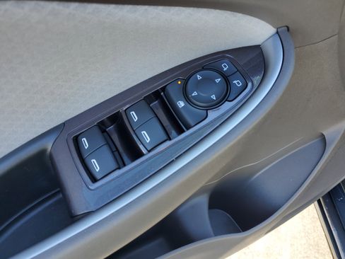 Used 2020 Chevrolet Malibu LS image 12