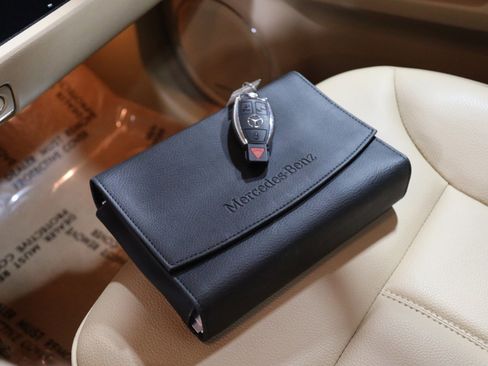 Used 2012 Mercedes-Benz GL 450 4MATIC w/ Premium 2 Pkg image 33