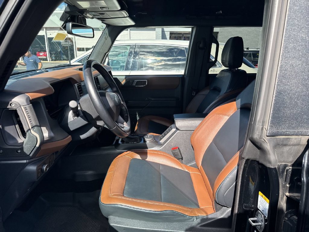 Used 2024 Ford Bronco Outer Banks AWD/4WD image 11