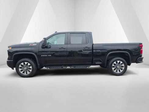 Used 2024 Chevrolet Silverado 2500 Custom w/ Custom Value Package AWD/4WD image 6