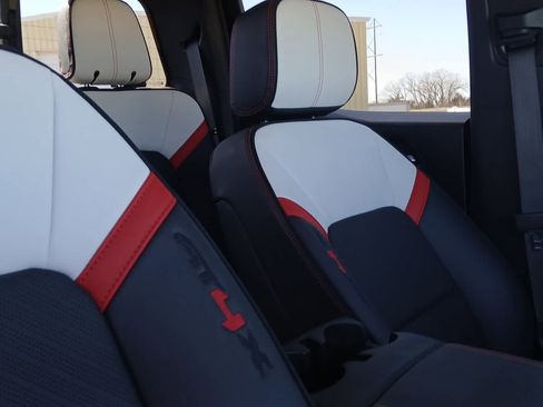 Used 2023 GMC Canyon AT4X image 59