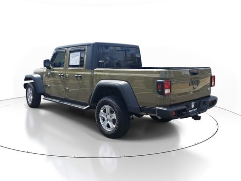 Used 2025 Jeep Gladiator Sport AWD/4WD image 7