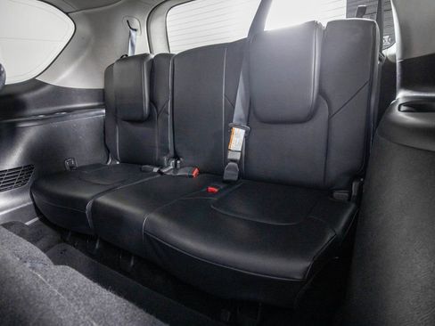 Used 2024 Nissan Armada SL image 13