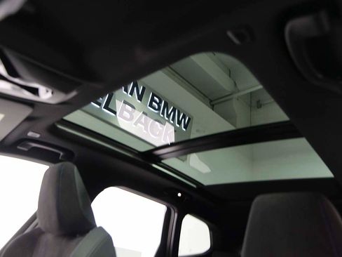 Used 2025 BMW X1 xDrive28i w/ Technology Package image 7