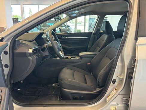 Certified 2022 Nissan Altima 2.5 SV FWD image 14