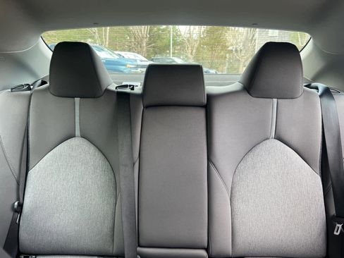 Used 2022 Toyota Camry LE image 27