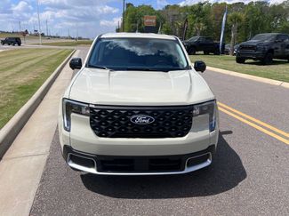 Used 2025 Ford Maverick Lariat video 1