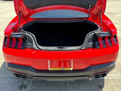 Used 2025 Ford Mustang GT Premium RWD image 53