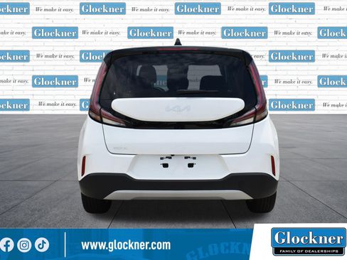 Used 2025 Kia Soul LX w/ LX Technology Package FWD image 7