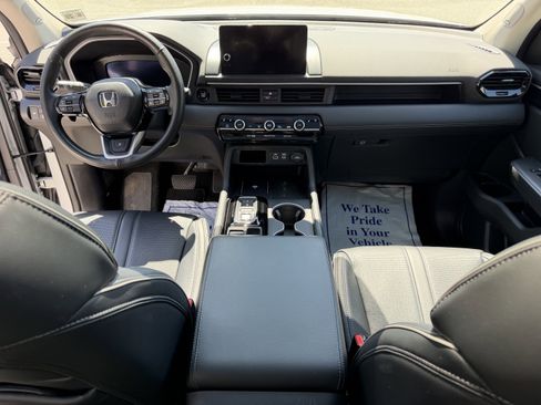 Certified 2023 Honda Pilot Elite image 16