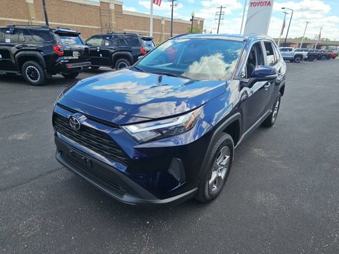 Certified 2025 Toyota RAV4 XLE AWD/4WD image 7