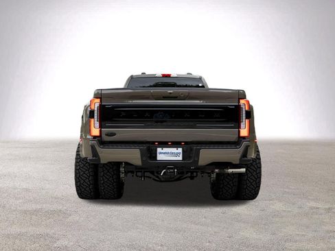 Used 2026 Ford F450 Platinum w/ Platinum Plus Package image 8