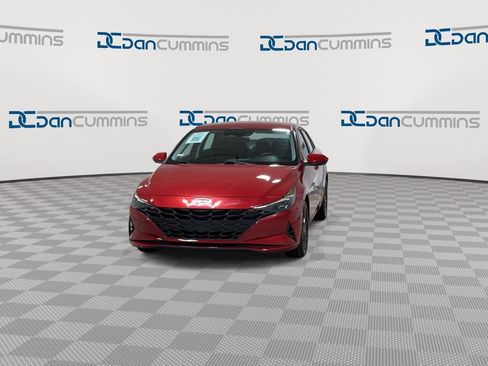 Used 2021 Hyundai Elantra SEL FWD image 4