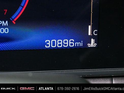 Used 2025 Chevrolet Trax ACTIV w/ Sunroof Package FWD image 11