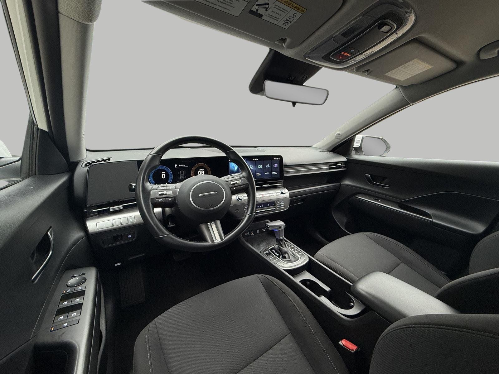 Used 2025 Hyundai Kona SEL AWD/4WD image 25