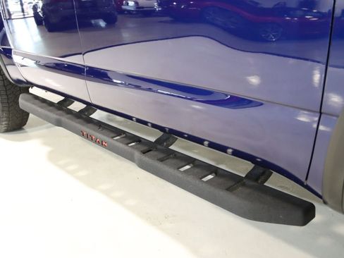 Used 2024 Nissan Titan PRO-4X w/ Pro-4x Convenience Package image 8