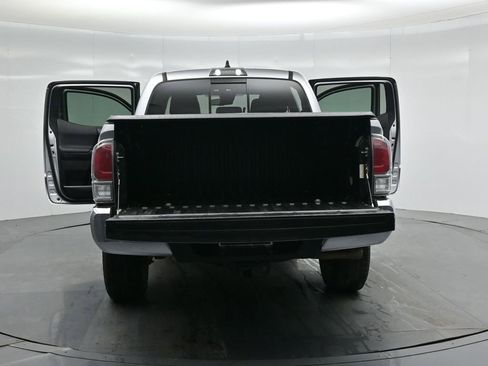 Used 2020 Toyota Tacoma TRD Off-Road image 28
