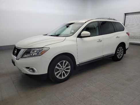 Used 2014 Nissan Pathfinder SL w/ SL Tech Package image 2