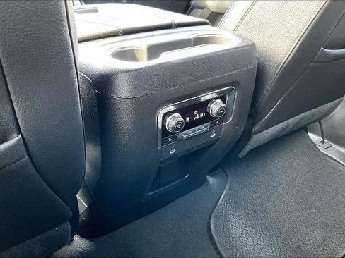 Used 2023 GMC Yukon Denali image 10