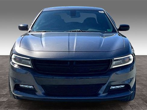 Used 2018 Dodge Charger R/T w/ Blacktop Package image 2