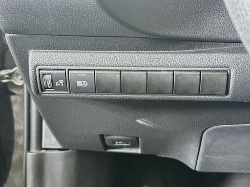 Used 2021 Toyota Corolla LE FWD image 16