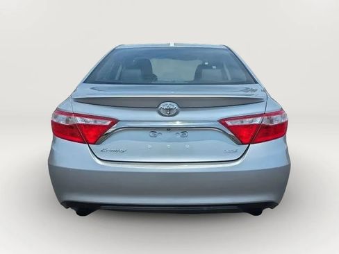 Used 2015 Toyota Camry XSE FWD image 8
