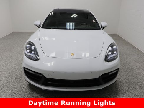 Used 2021 Porsche Panamera 4 image 3
