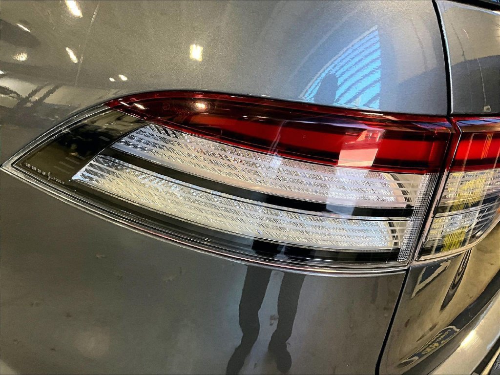 Used 2022 Lincoln Aviator Reserve w/ Equipment Group 201A AWD/4WD image 35