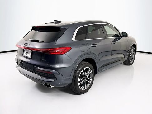 Certified 2025 Audi Q5 Premium w/ Convenience Package AWD/4WD image 5