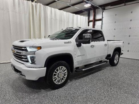 Used 2021 Chevrolet Silverado 2500 High Country w/ Z71 Off-Road Package AWD/4WD image 2